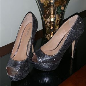 Aldo Silver Glittered Peep Toe Shoe